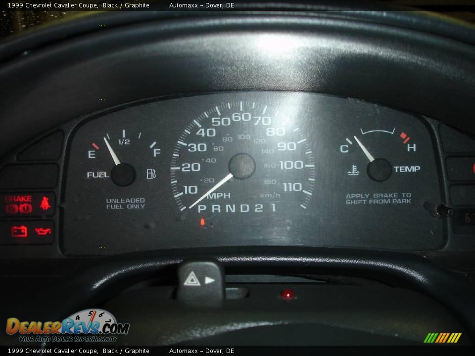 1999 Chevrolet Cavalier Coupe Black / Graphite Photo #22