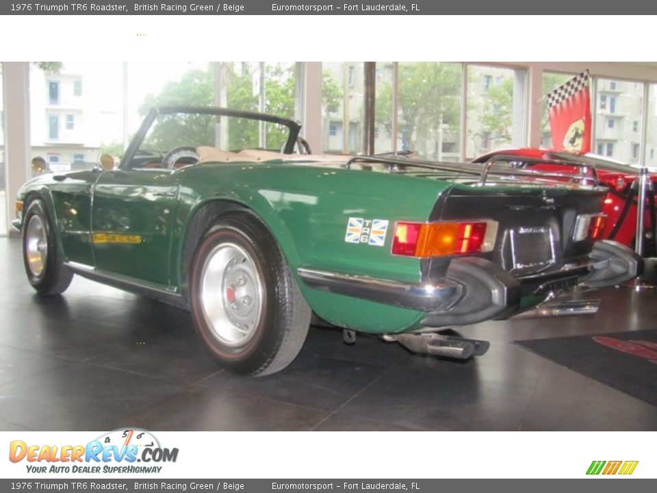 1976 Triumph TR6 Roadster British Racing Green / Beige Photo #3