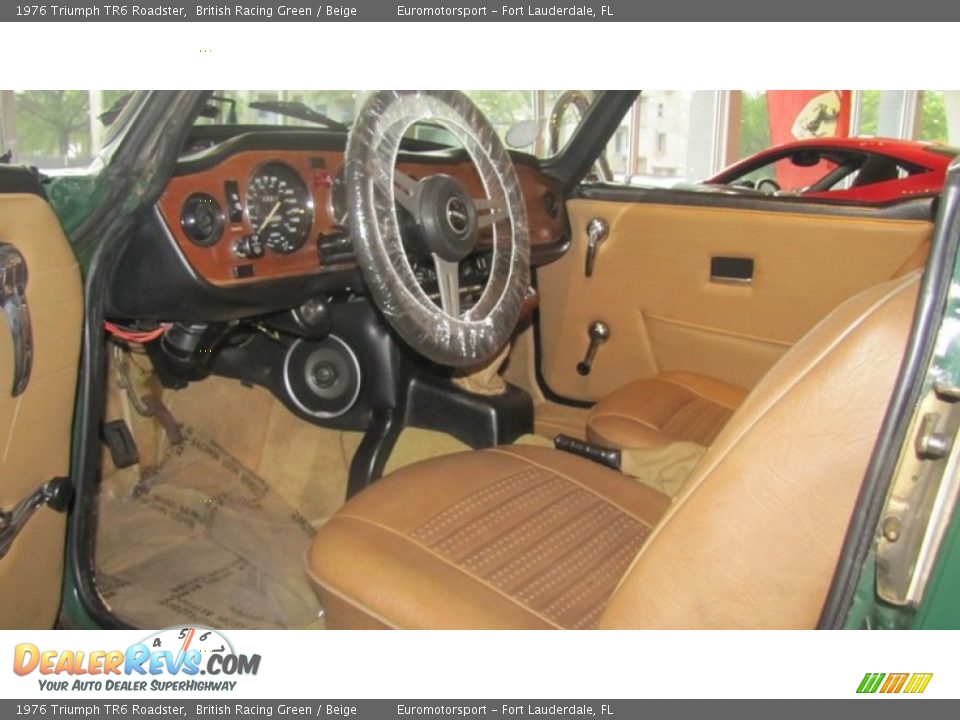 1976 Triumph TR6 Roadster British Racing Green / Beige Photo #7