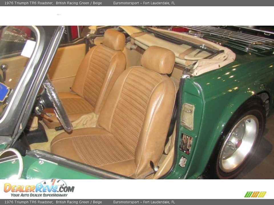 1976 Triumph TR6 Roadster British Racing Green / Beige Photo #10
