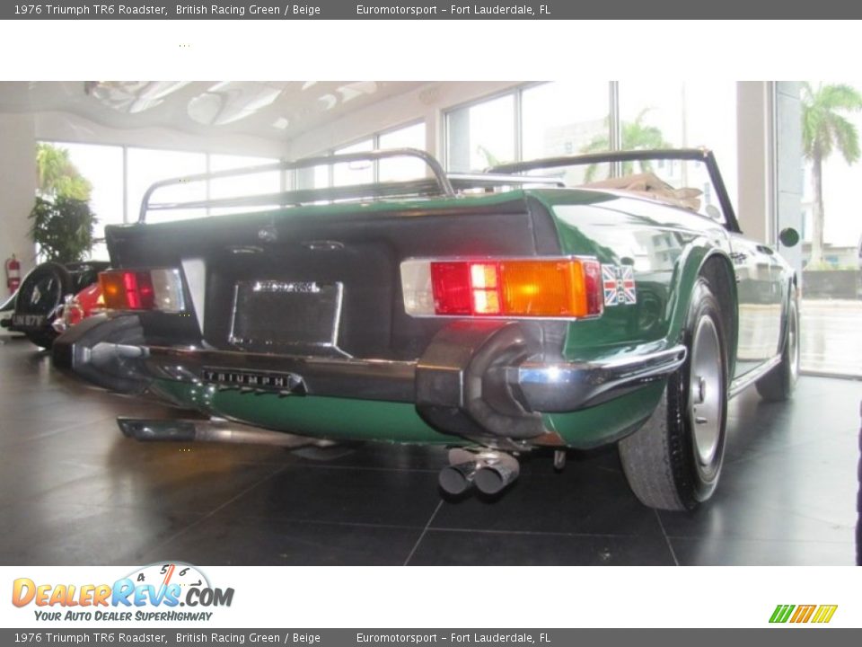 1976 Triumph TR6 Roadster British Racing Green / Beige Photo #19