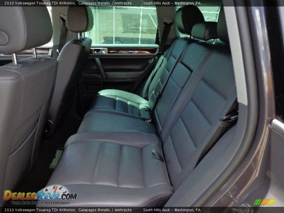 2010 Volkswagen Touareg TDI 4XMotion Galapagos Metallic / Anthracite Photo #11