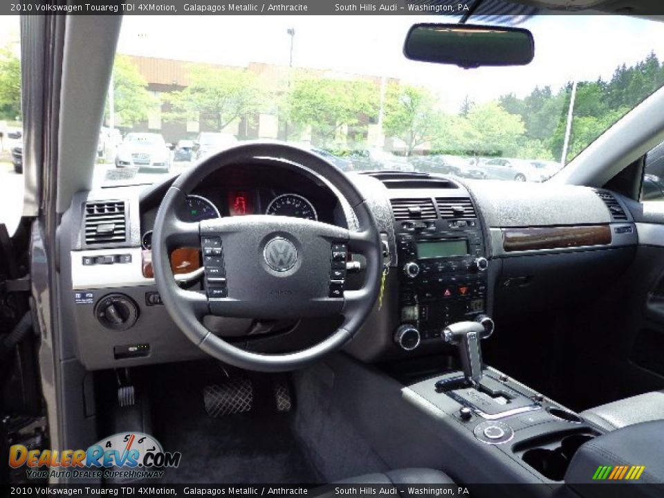 2010 Volkswagen Touareg TDI 4XMotion Galapagos Metallic / Anthracite Photo #12