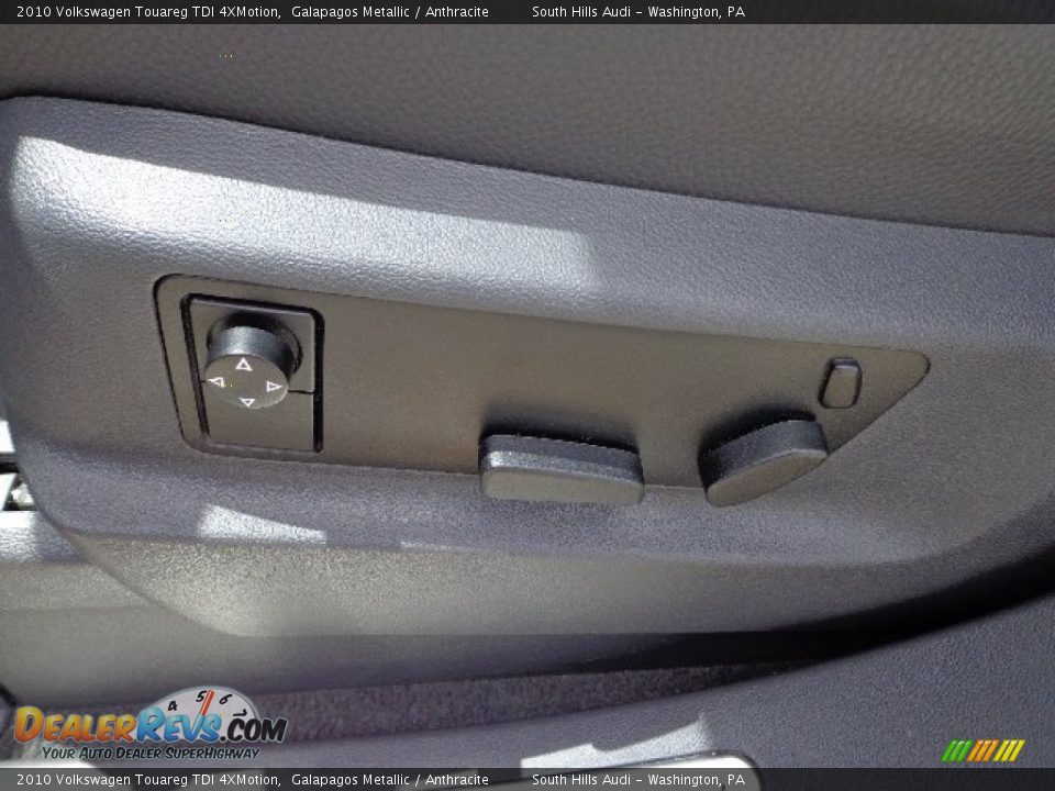 2010 Volkswagen Touareg TDI 4XMotion Galapagos Metallic / Anthracite Photo #15