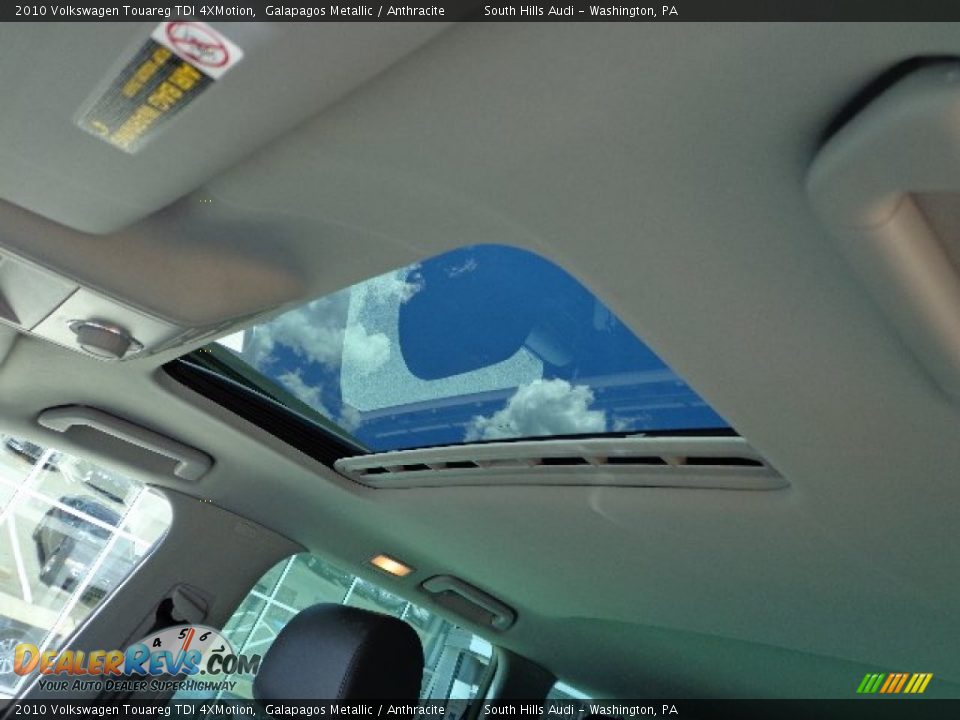 2010 Volkswagen Touareg TDI 4XMotion Galapagos Metallic / Anthracite Photo #16