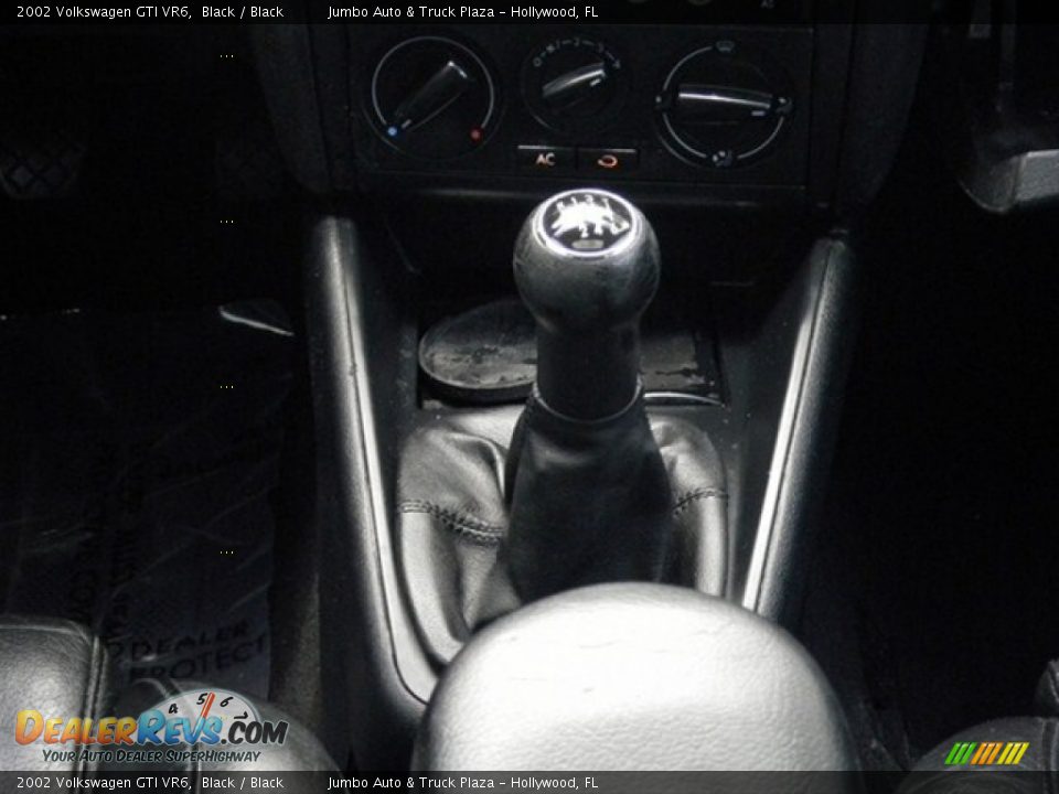 2002 Volkswagen GTI VR6 Shifter Photo #29