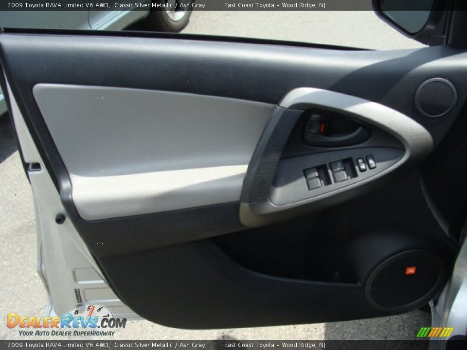 2009 Toyota RAV4 Limited V6 4WD Classic Silver Metallic / Ash Gray Photo #6