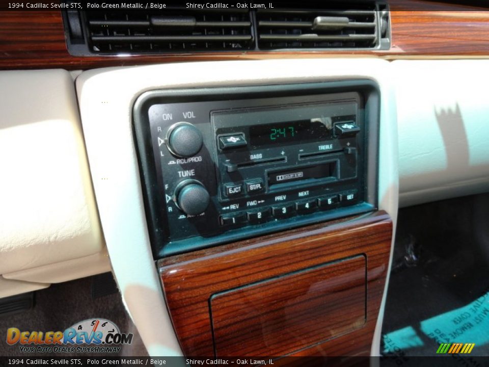 Controls of 1994 Cadillac Seville STS Photo #20