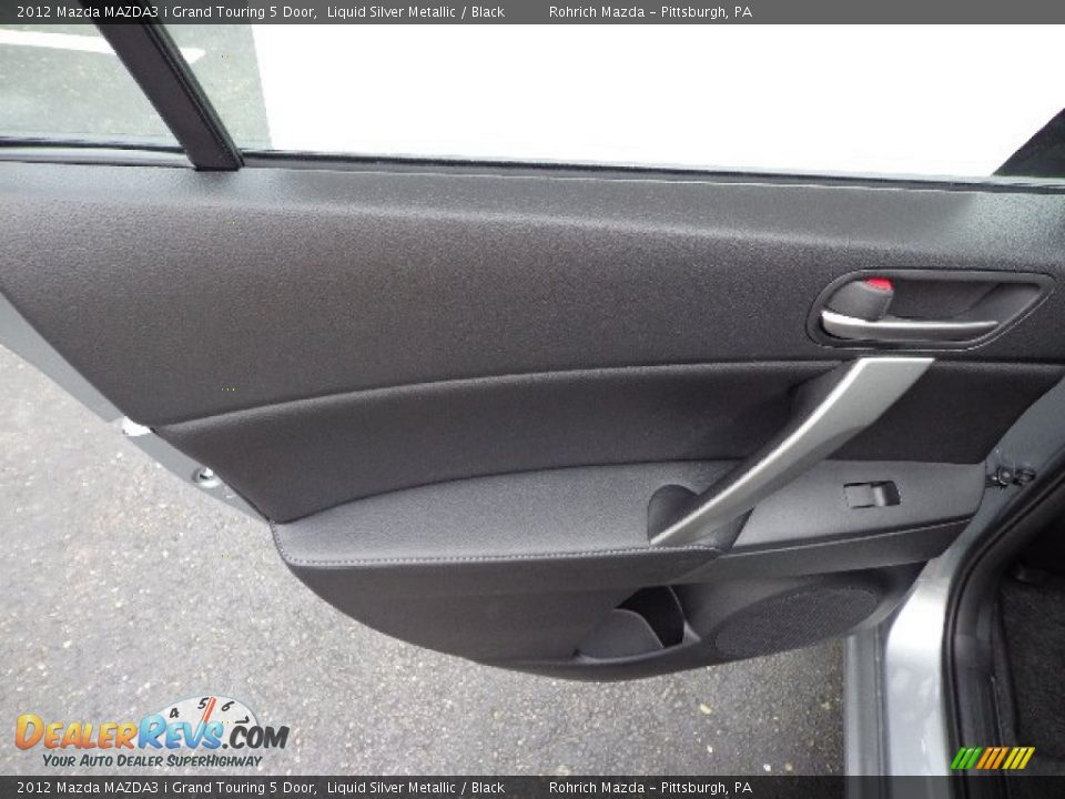 Door Panel of 2012 Mazda MAZDA3 i Grand Touring 5 Door Photo #13