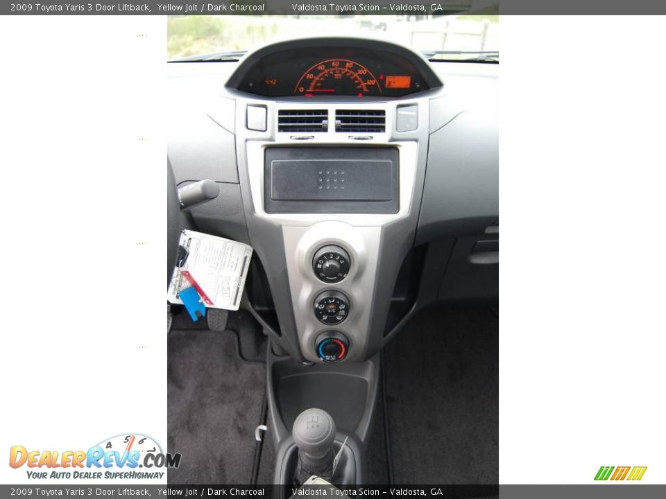 2009 Toyota Yaris 3 Door Liftback Yellow Jolt / Dark Charcoal Photo #15