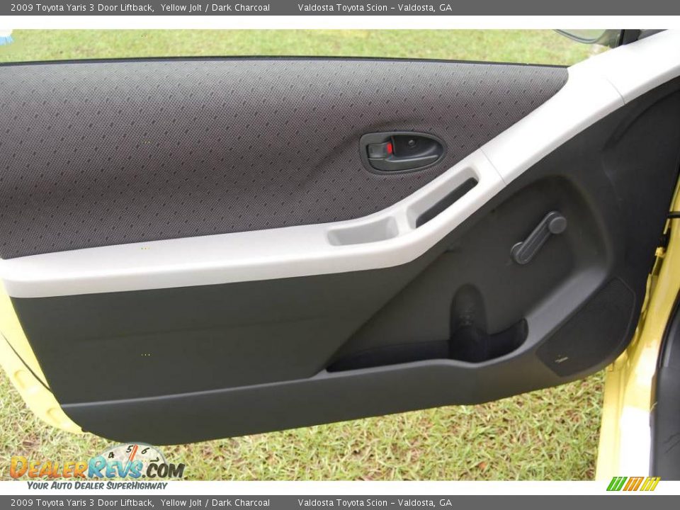 2009 Toyota Yaris 3 Door Liftback Yellow Jolt / Dark Charcoal Photo #17