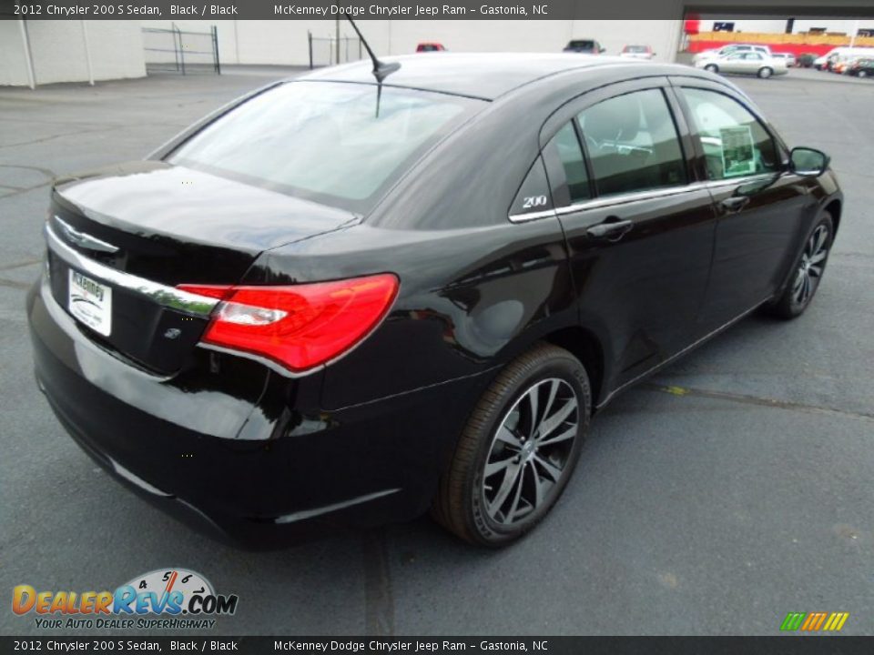 chrysler 200 s black