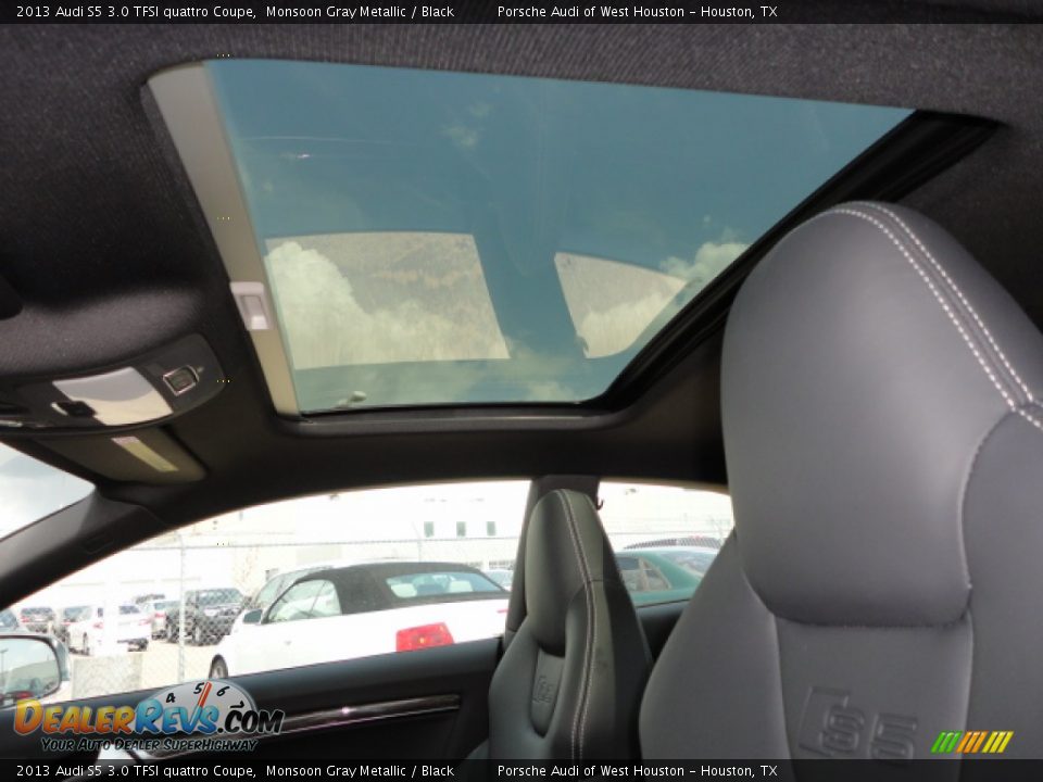 Sunroof of 2013 Audi S5 3.0 TFSI quattro Coupe Photo #9