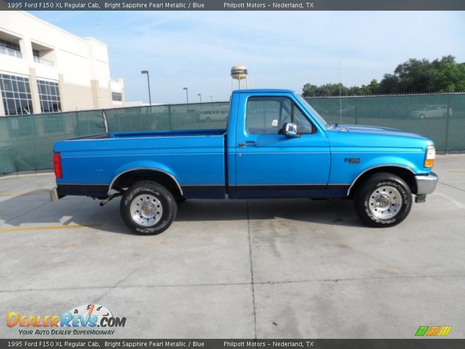 Bright Sapphire Pearl Metallic 1995 Ford F150 XL Regular Cab Photo #2