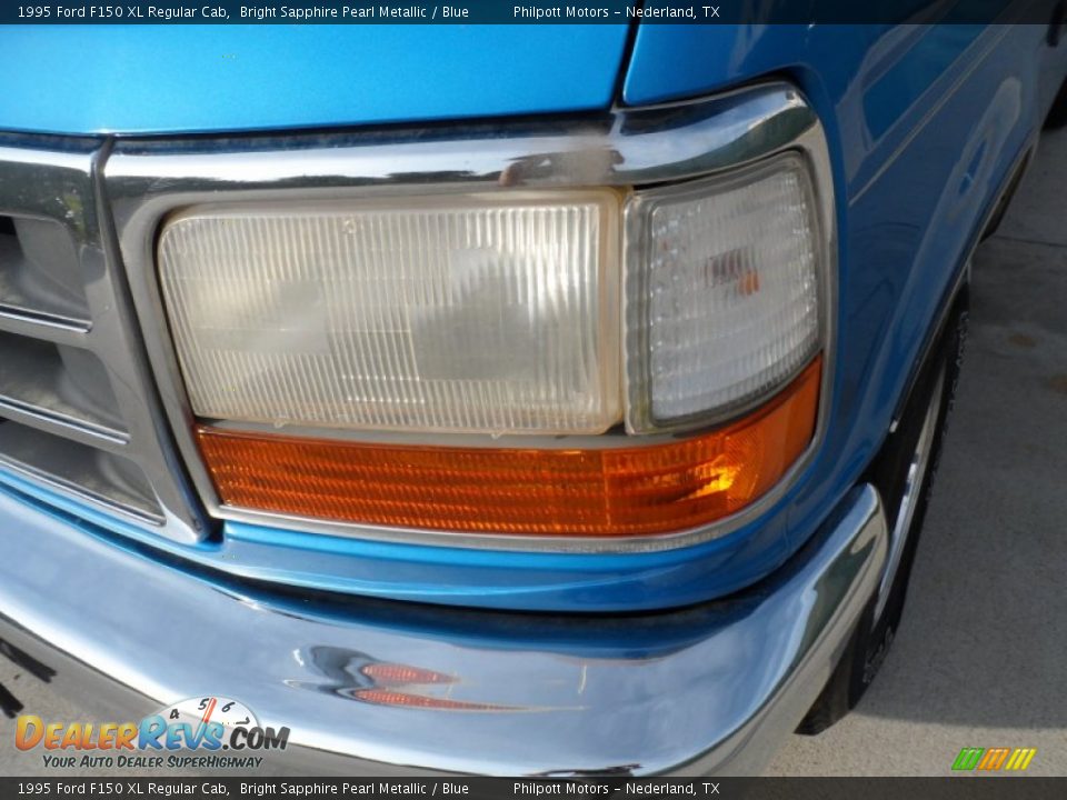 1995 Ford F150 XL Regular Cab Bright Sapphire Pearl Metallic / Blue Photo #9