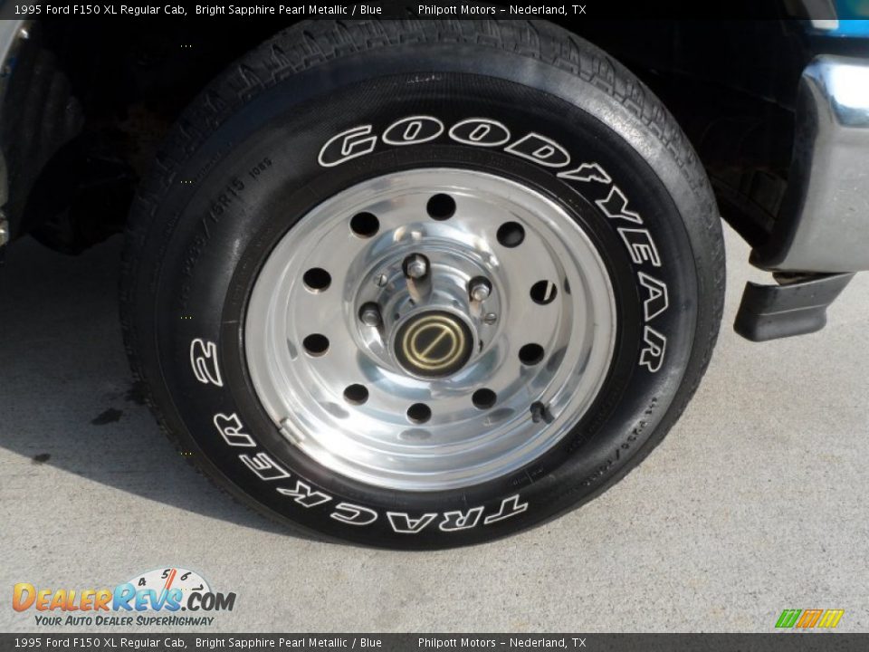 1995 Ford F150 XL Regular Cab Bright Sapphire Pearl Metallic / Blue Photo #13