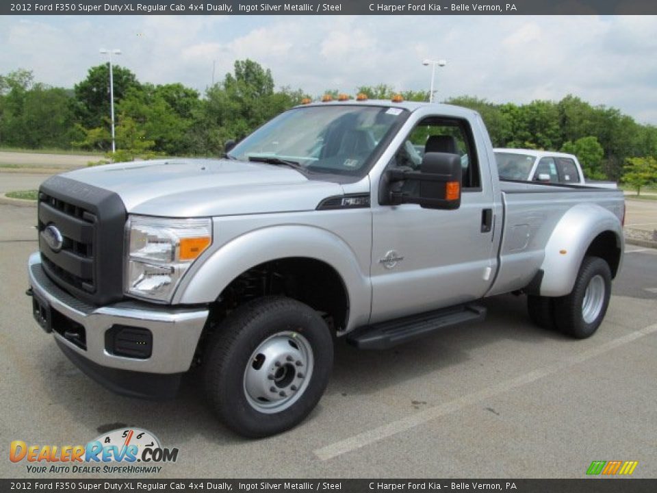 Front 3/4 View of 2012 Ford F350 Super Duty XL Regular Cab 4x4 Dually Photo #9