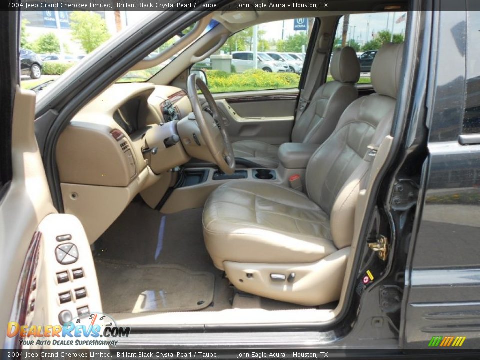 Taupe Interior 2004 Jeep Grand Cherokee Limited Photo 8