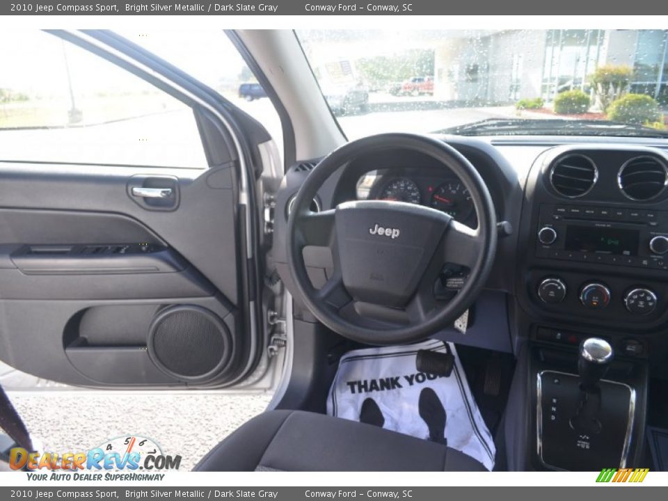 2010 Jeep Compass Sport Bright Silver Metallic / Dark Slate Gray Photo #14