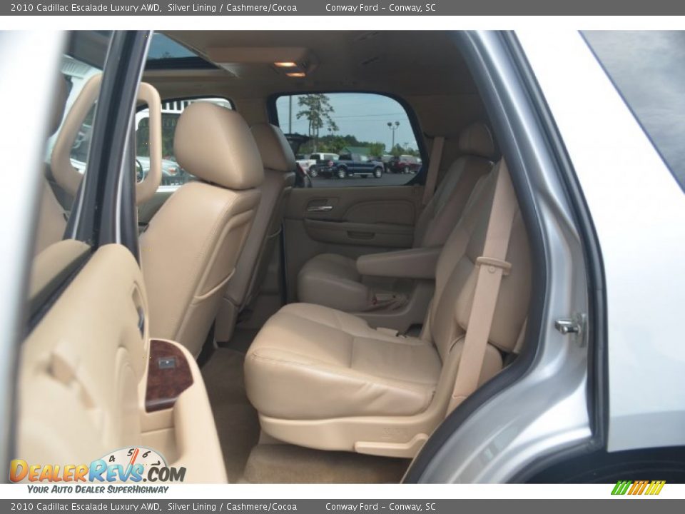 2010 Cadillac Escalade Luxury AWD Silver Lining / Cashmere/Cocoa Photo #12