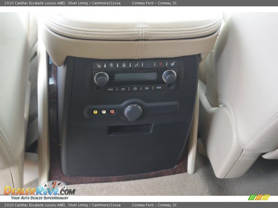 2010 Cadillac Escalade Luxury AWD Silver Lining / Cashmere/Cocoa Photo #13