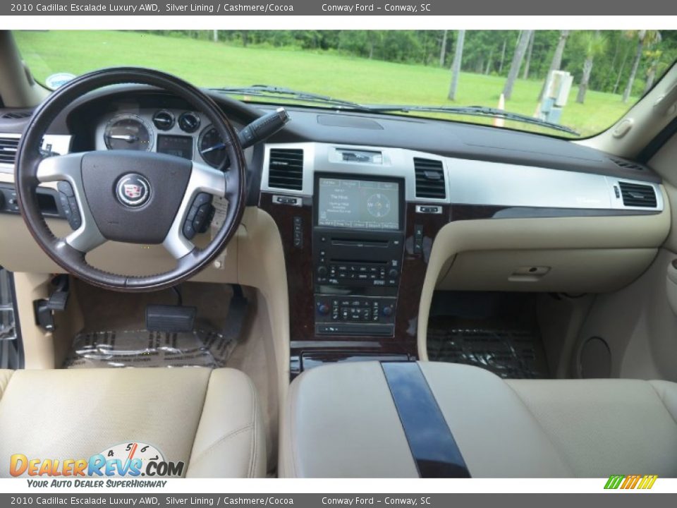 2010 Cadillac Escalade Luxury AWD Silver Lining / Cashmere/Cocoa Photo #15