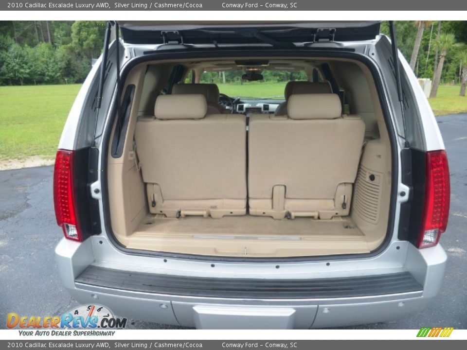 2010 Cadillac Escalade Luxury AWD Silver Lining / Cashmere/Cocoa Photo #19
