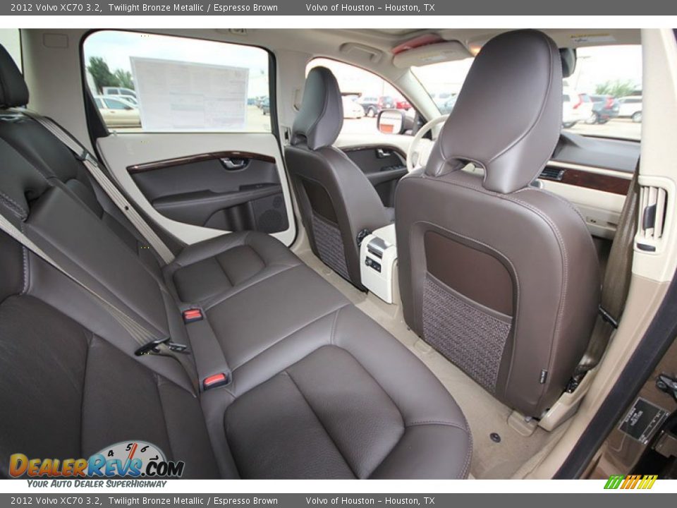 Espresso Brown Interior - 2012 Volvo XC70 3.2 Photo #10