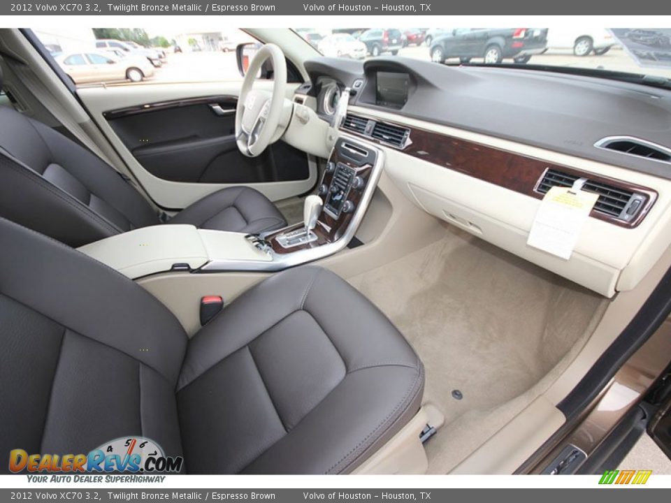 Espresso Brown Interior - 2012 Volvo XC70 3.2 Photo #13