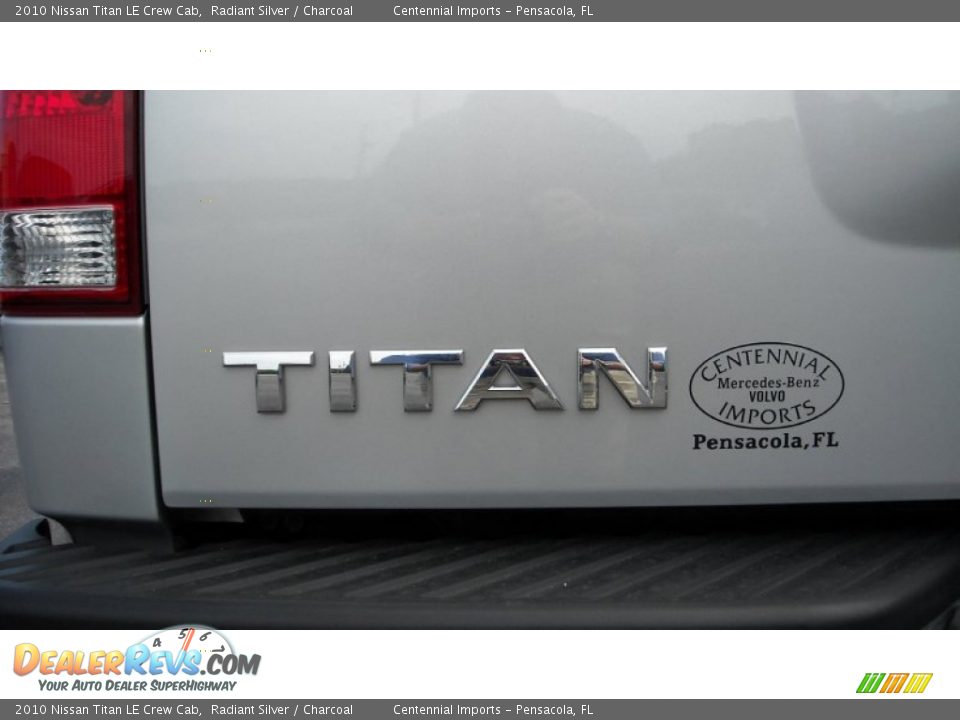 2010 Nissan Titan LE Crew Cab Radiant Silver / Charcoal Photo #19