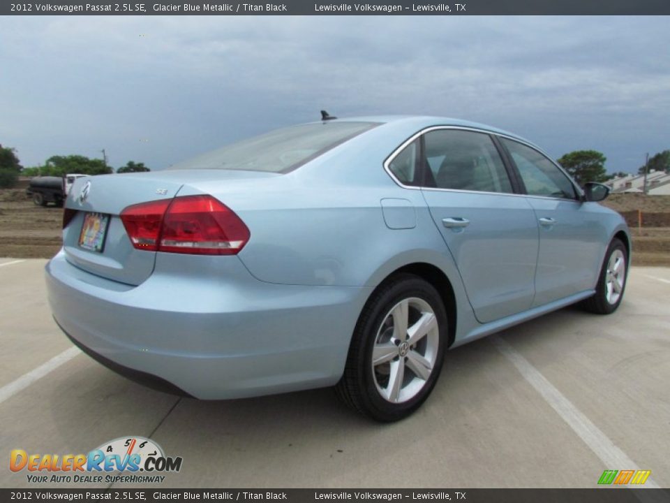 2012 Volkswagen Passat 2.5L SE Glacier Blue Metallic / Titan Black Photo #2