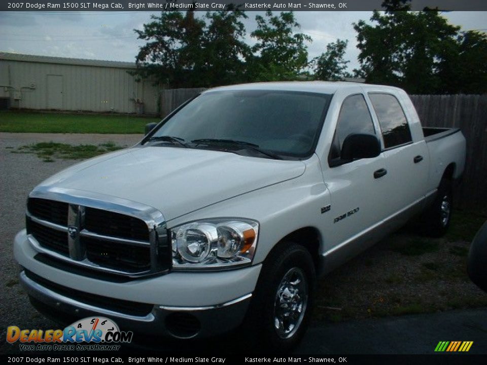 2007 Dodge Ram 1500 SLT Mega Cab Bright White / Medium Slate Gray Photo #1