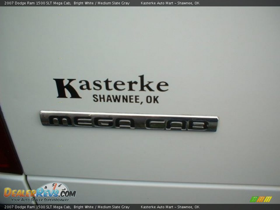2007 Dodge Ram 1500 SLT Mega Cab Bright White / Medium Slate Gray Photo #9
