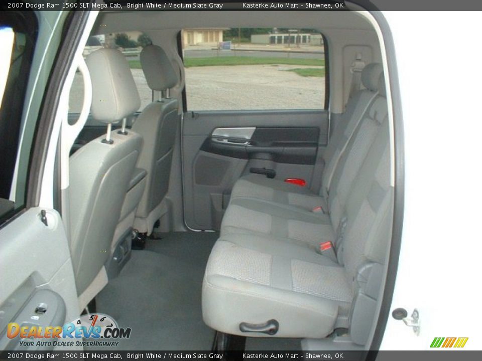 2007 Dodge Ram 1500 SLT Mega Cab Bright White / Medium Slate Gray Photo #13