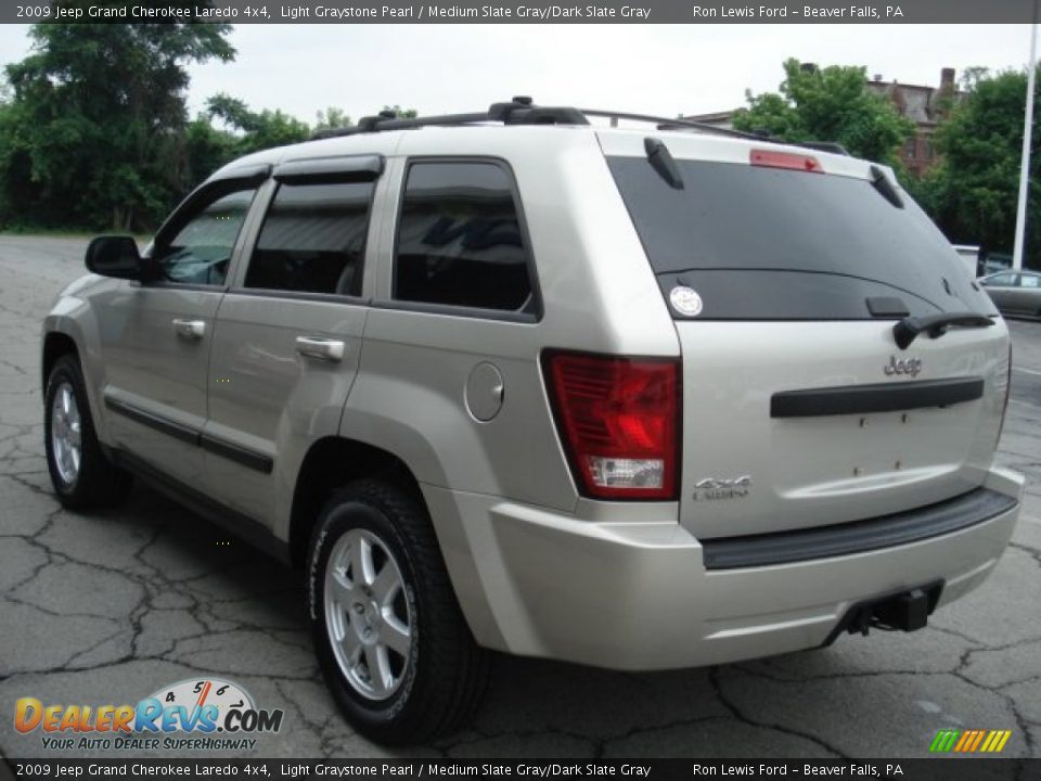 2009 Jeep Grand Cherokee Laredo 4x4 Light Graystone Pearl / Medium Slate Gray/Dark Slate Gray Photo #5