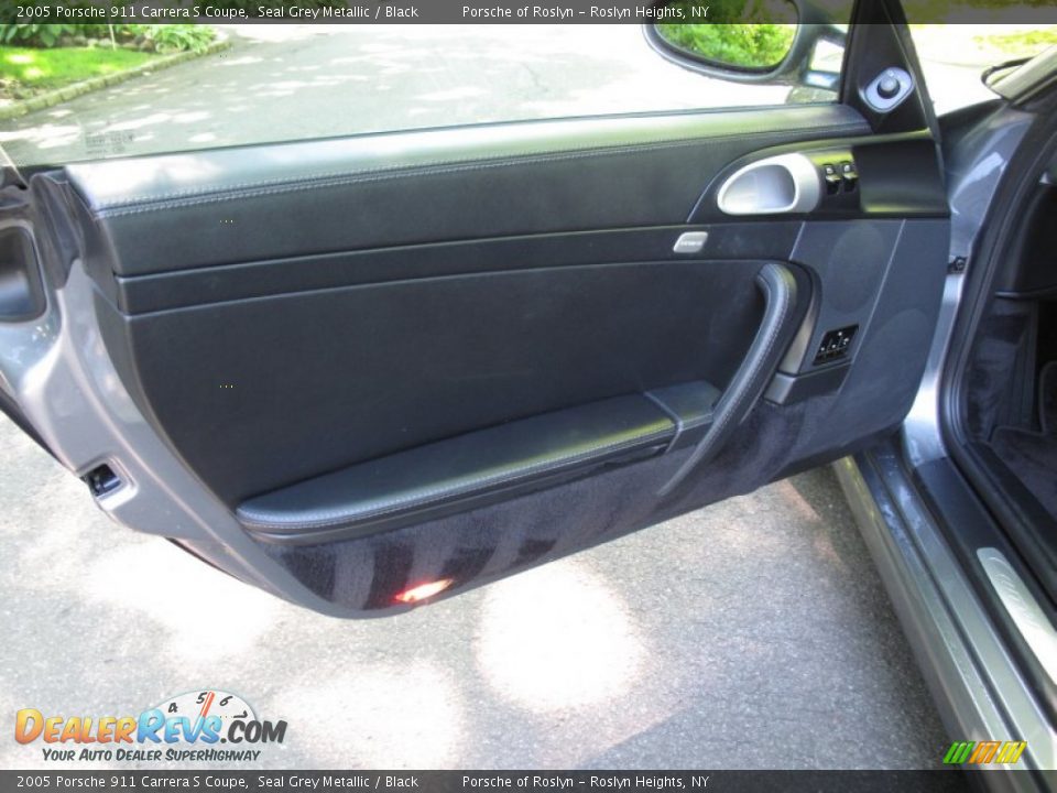 Door Panel of 2005 Porsche 911 Carrera S Coupe Photo #11