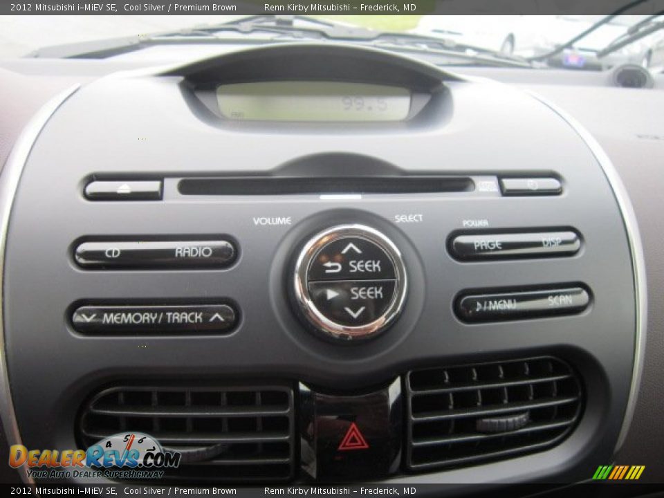 Controls of 2012 Mitsubishi i-MiEV SE Photo #15