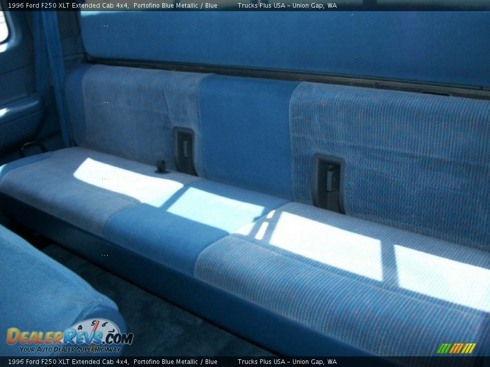 1996 Ford F250 XLT Extended Cab 4x4 Portofino Blue Metallic / Blue Photo #9