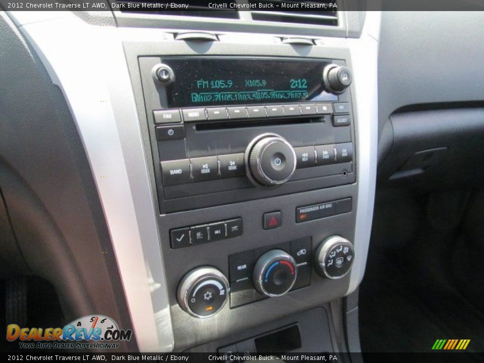 Controls of 2012 Chevrolet Traverse LT AWD Photo #16