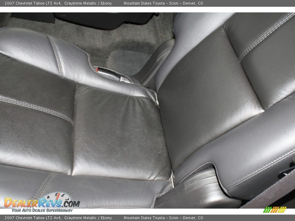 2007 Chevrolet Tahoe LTZ 4x4 Graystone Metallic / Ebony Photo #13
