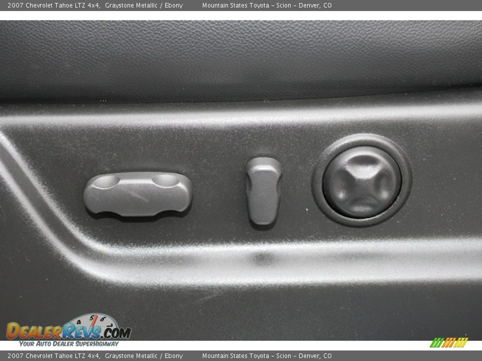 2007 Chevrolet Tahoe LTZ 4x4 Graystone Metallic / Ebony Photo #28