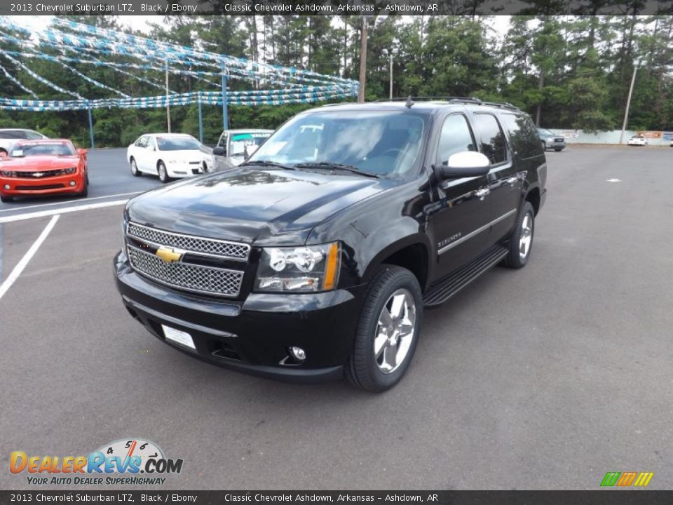 Front 3/4 View of 2013 Chevrolet Suburban LTZ Photo #1