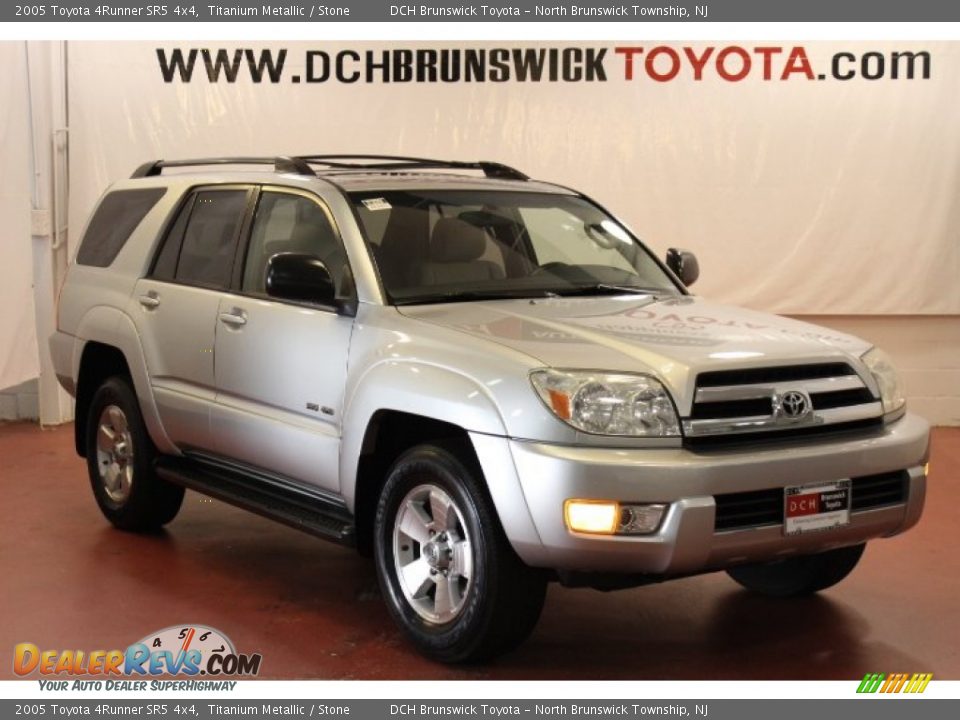 2005 Toyota 4Runner SR5 4x4 Titanium Metallic / Stone Photo #1
