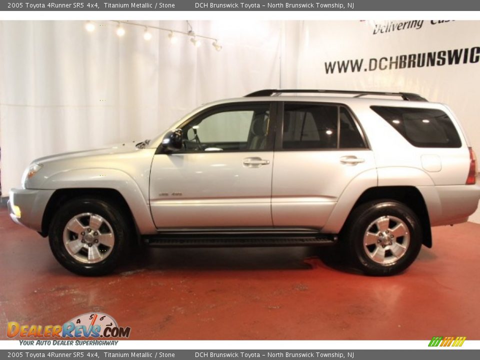 2005 Toyota 4Runner SR5 4x4 Titanium Metallic / Stone Photo #5