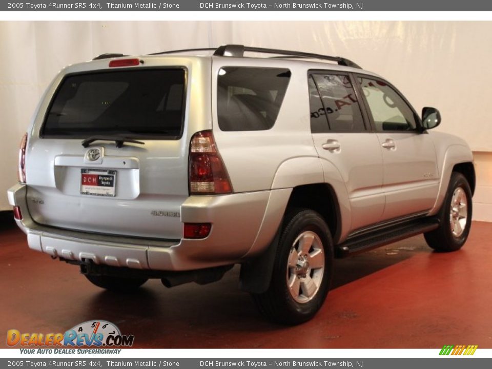 2005 Toyota 4Runner SR5 4x4 Titanium Metallic / Stone Photo #6