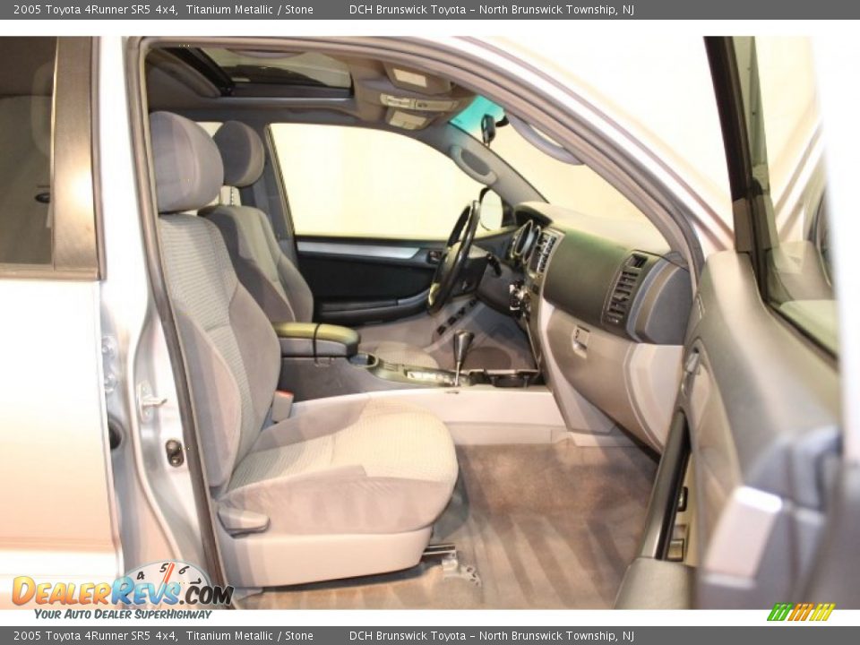 2005 Toyota 4Runner SR5 4x4 Titanium Metallic / Stone Photo #21