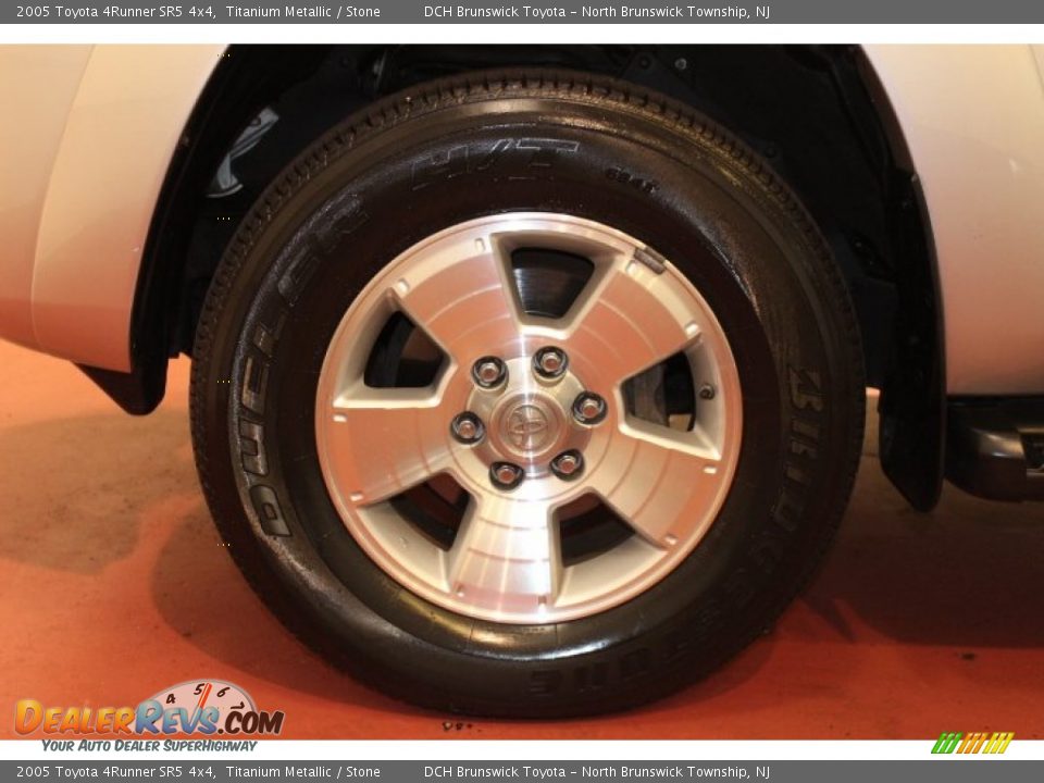 2005 Toyota 4Runner SR5 4x4 Titanium Metallic / Stone Photo #24
