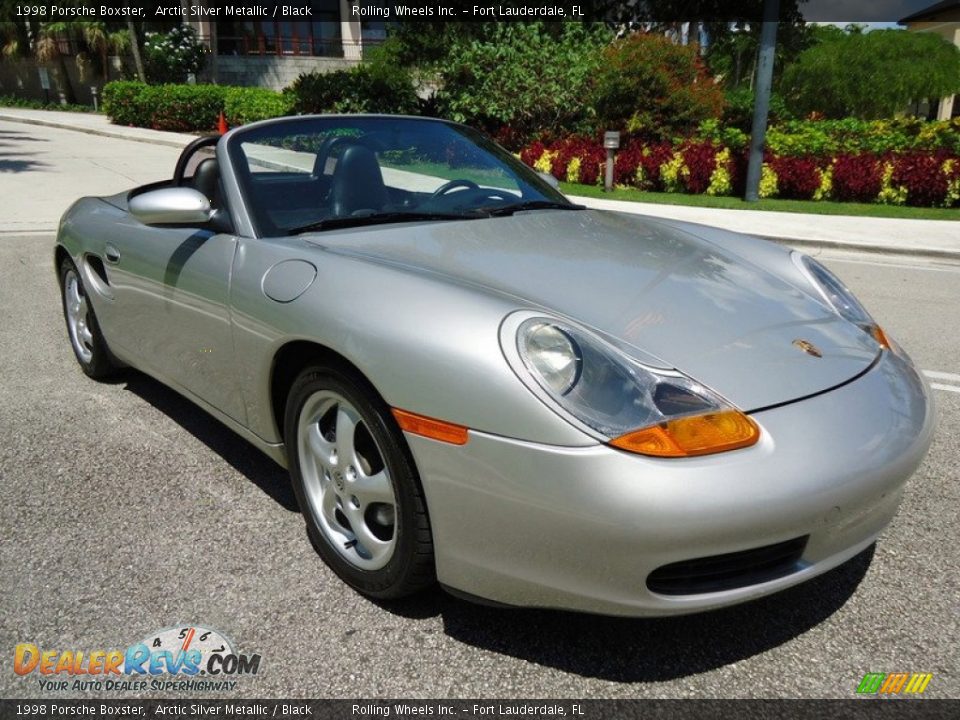 Front 3/4 View of 1998 Porsche Boxster  Photo #23