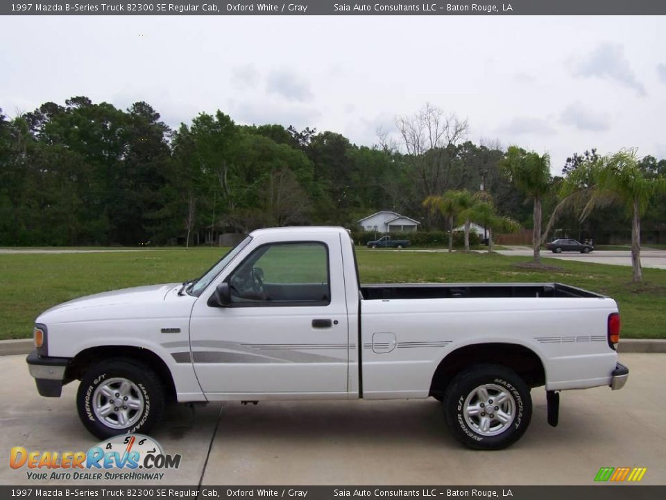 1997 Mazda B-Series Truck B2300 SE Regular Cab Oxford White / Gray Photo #6