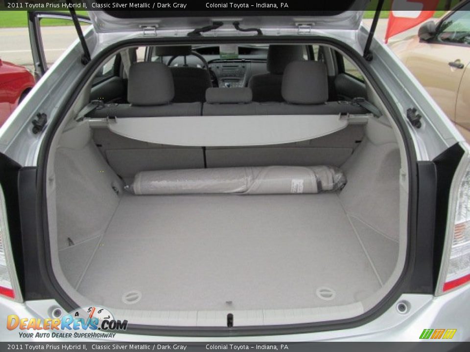 2011 Toyota Prius Hybrid II Classic Silver Metallic / Dark Gray Photo #18
